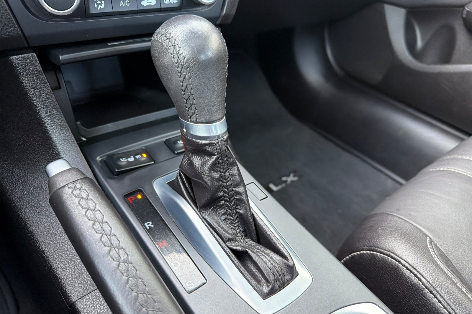 2019 Acura ILX w/Premium Pkg
