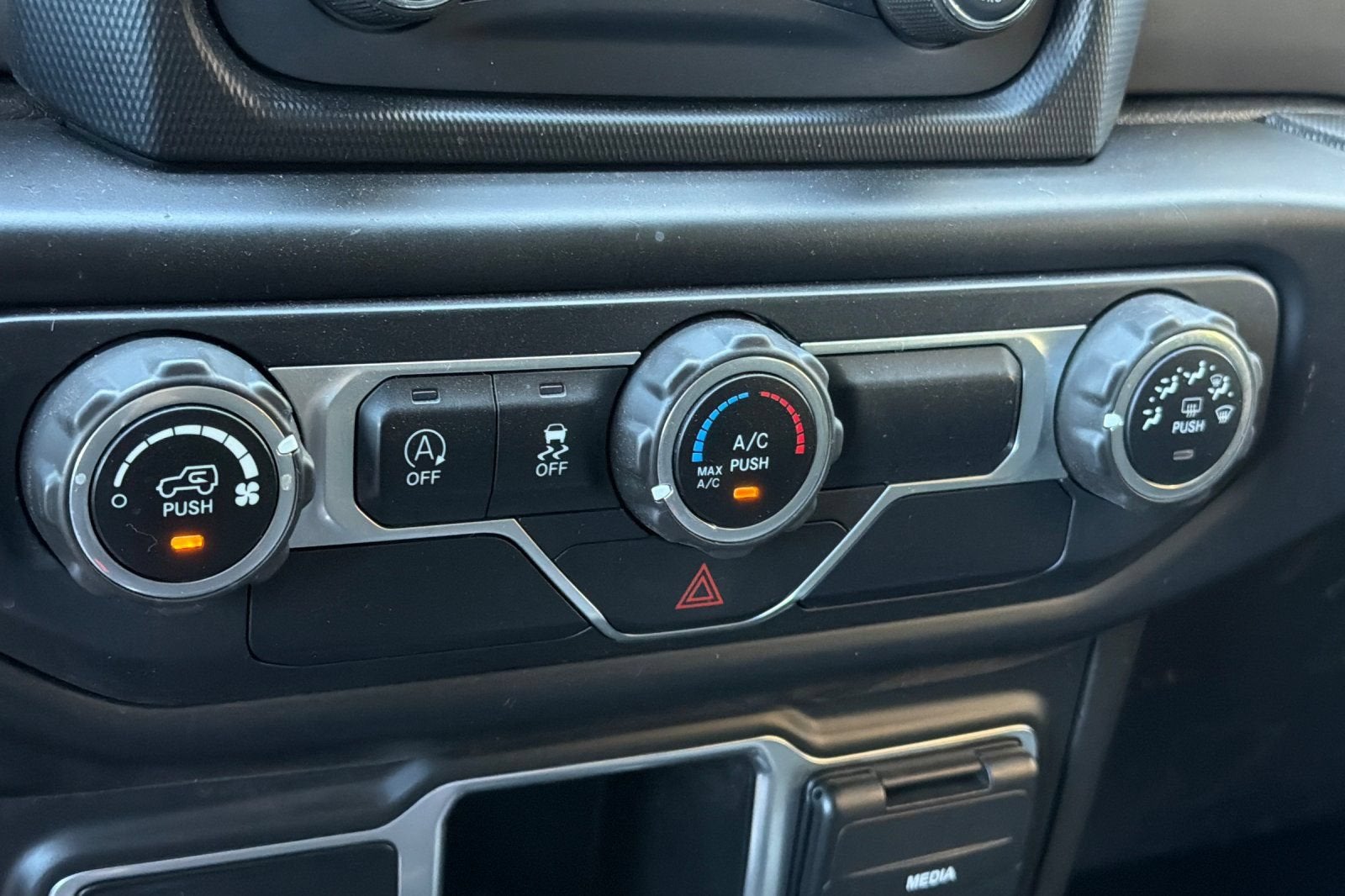 2020 Jeep Wrangler Sport
