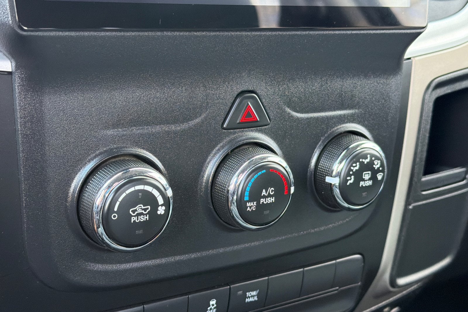 2014 RAM 1500 SLT
