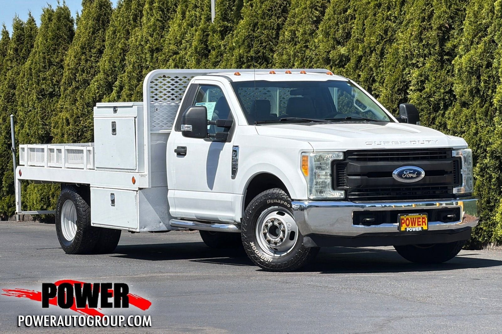 2017 Ford Super Duty F-350 DRW XL