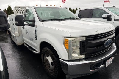 2017 Ford Super Duty F-350 DRW XL