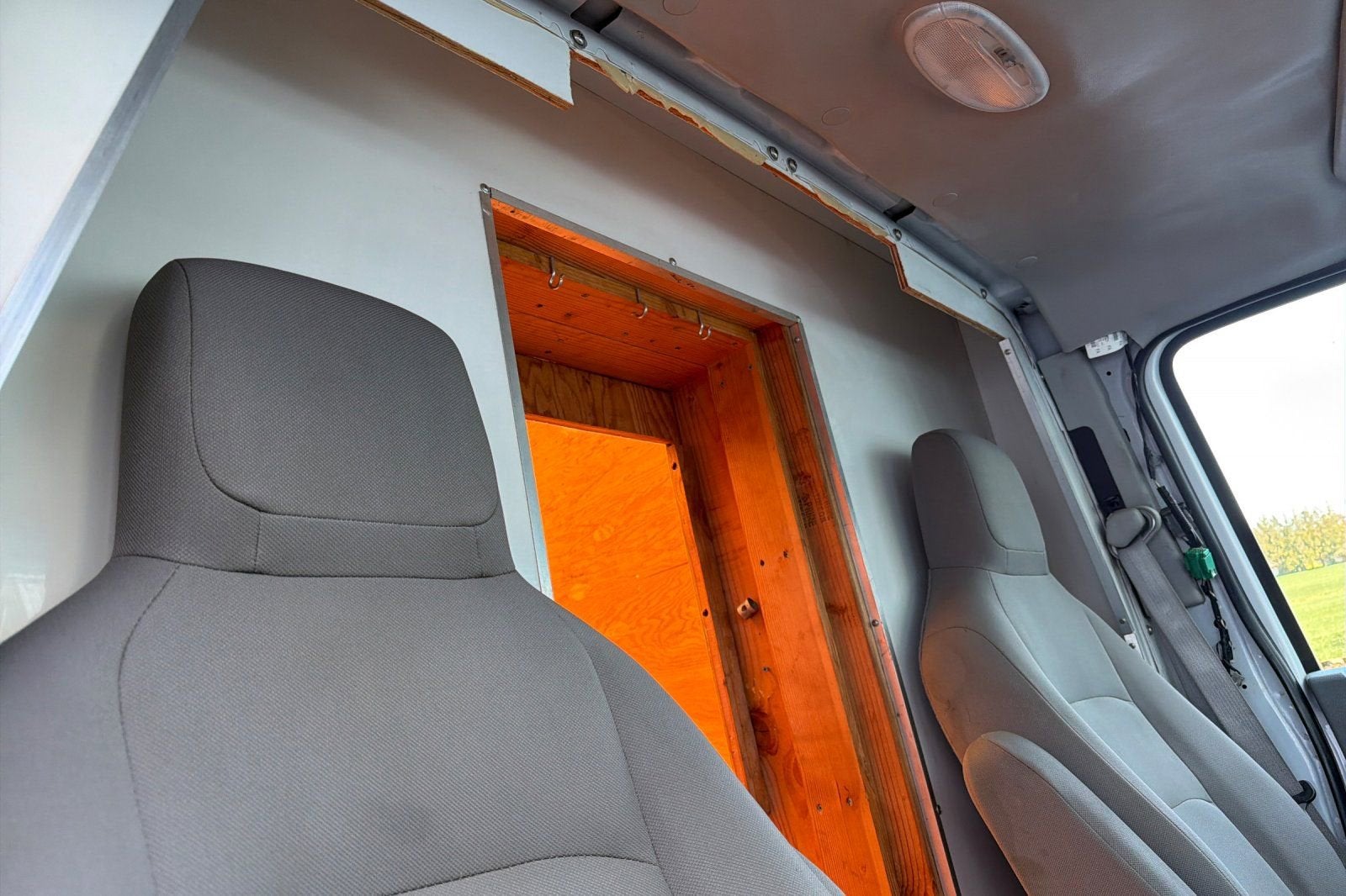 2011 Ford Econoline Commercial Cuta E-350 SUPER DUTY