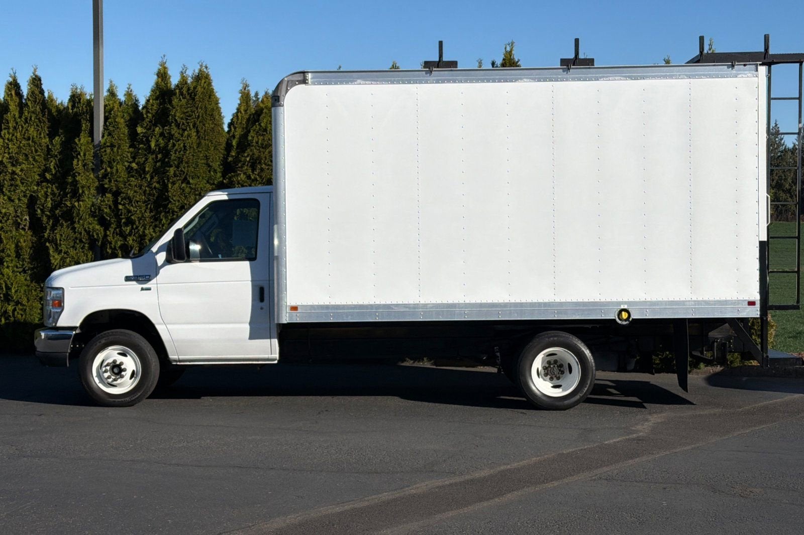 2011 Ford Econoline Commercial Cuta E-350 SUPER DUTY