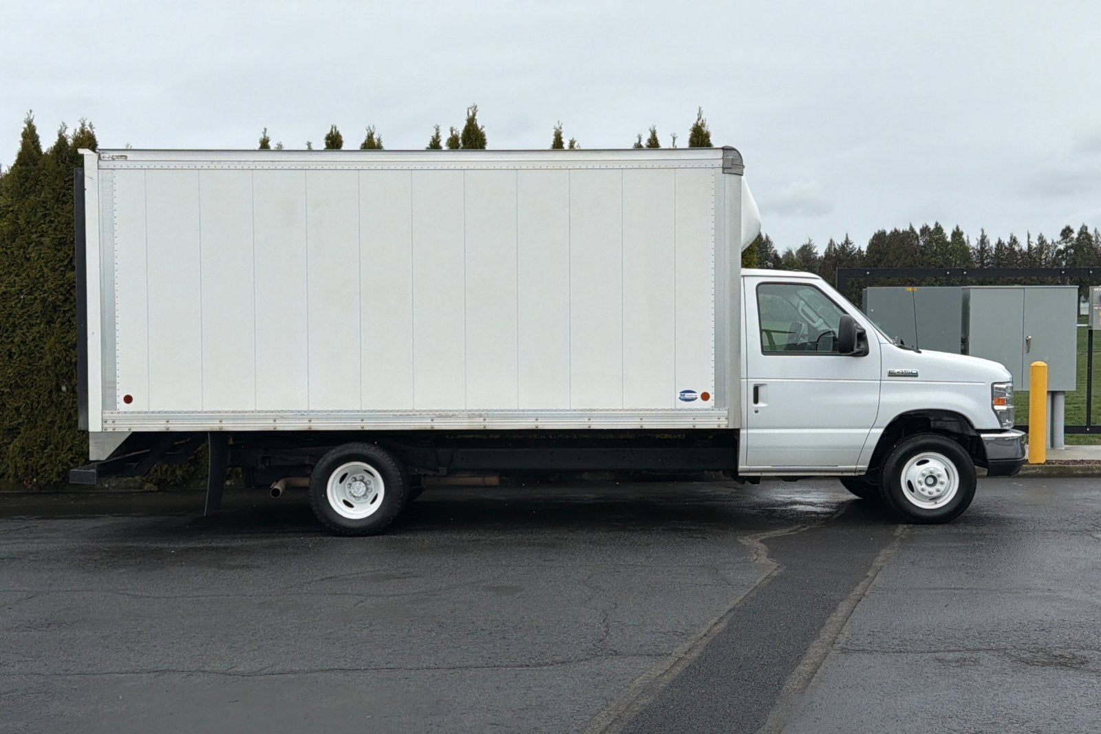 2019 Ford E-Series Cutaway E-450 DRW WB