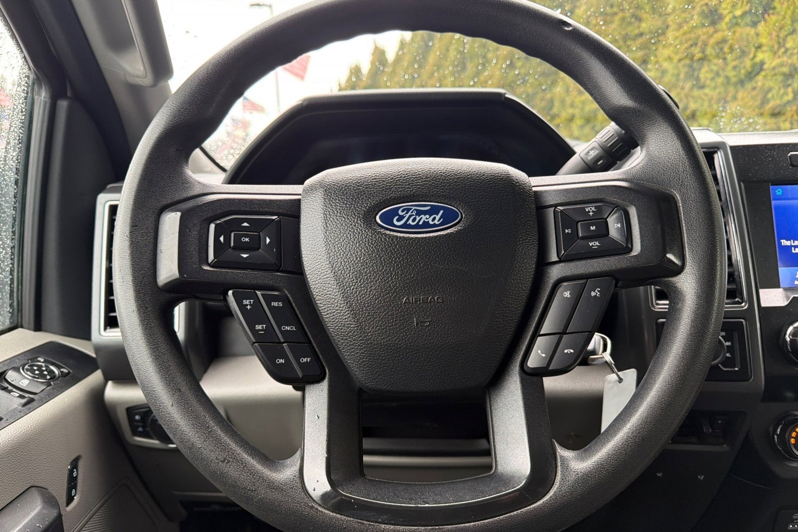 2022 Ford Super Duty F-350 SRW XL