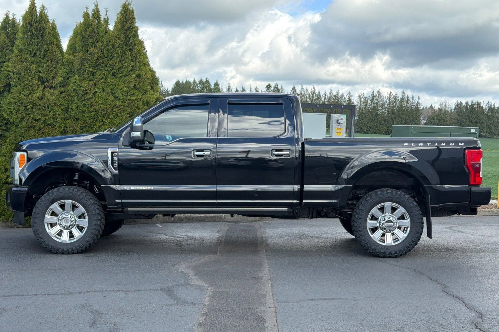 2017 Ford Super Duty F-350 SRW Platinum