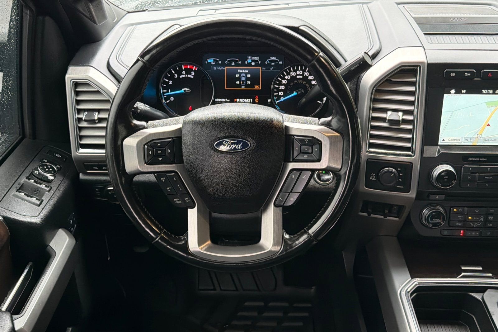 2017 Ford Super Duty F-350 SRW Platinum