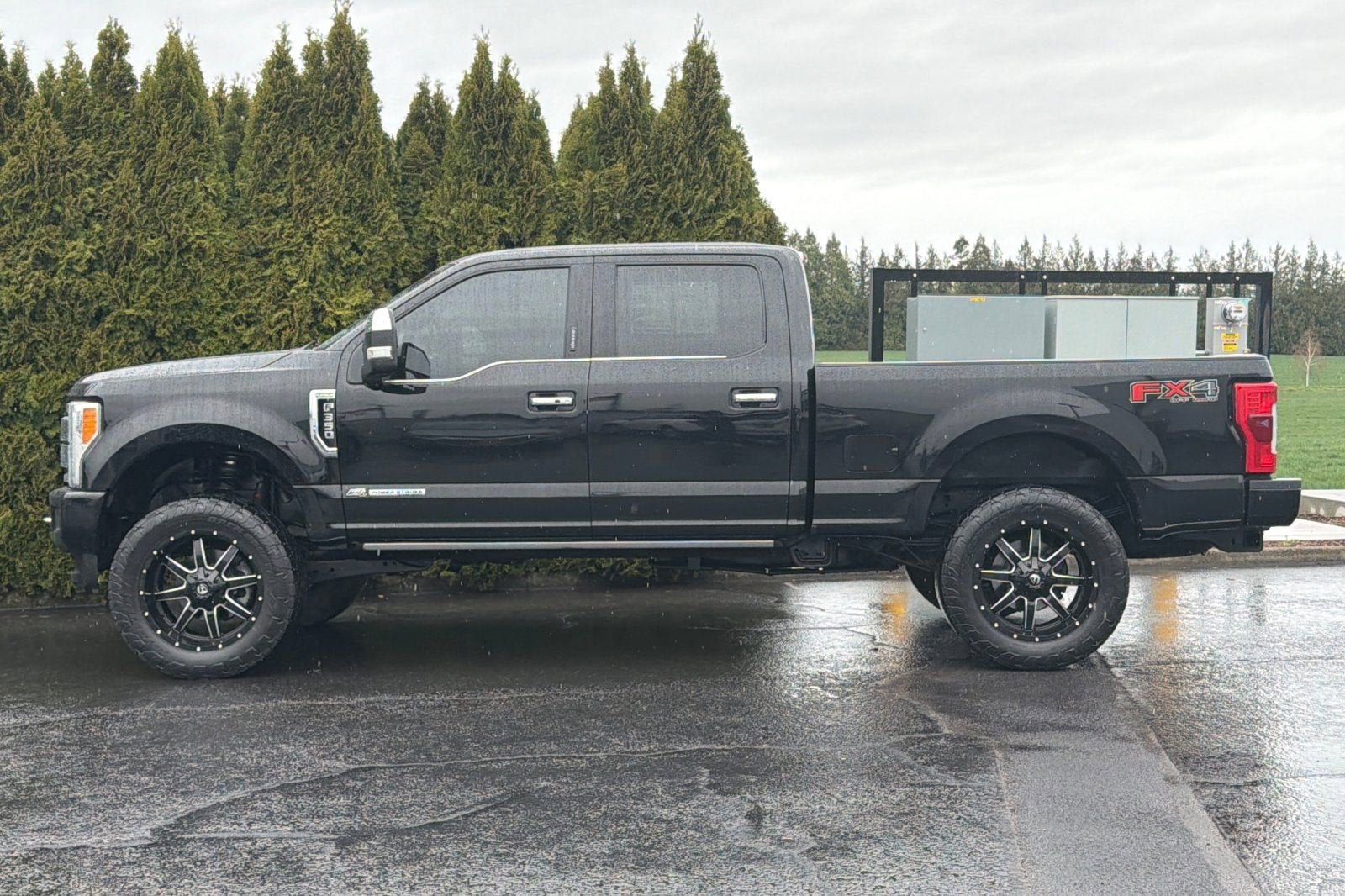 2017 Ford Super Duty F-350 SRW Platinum