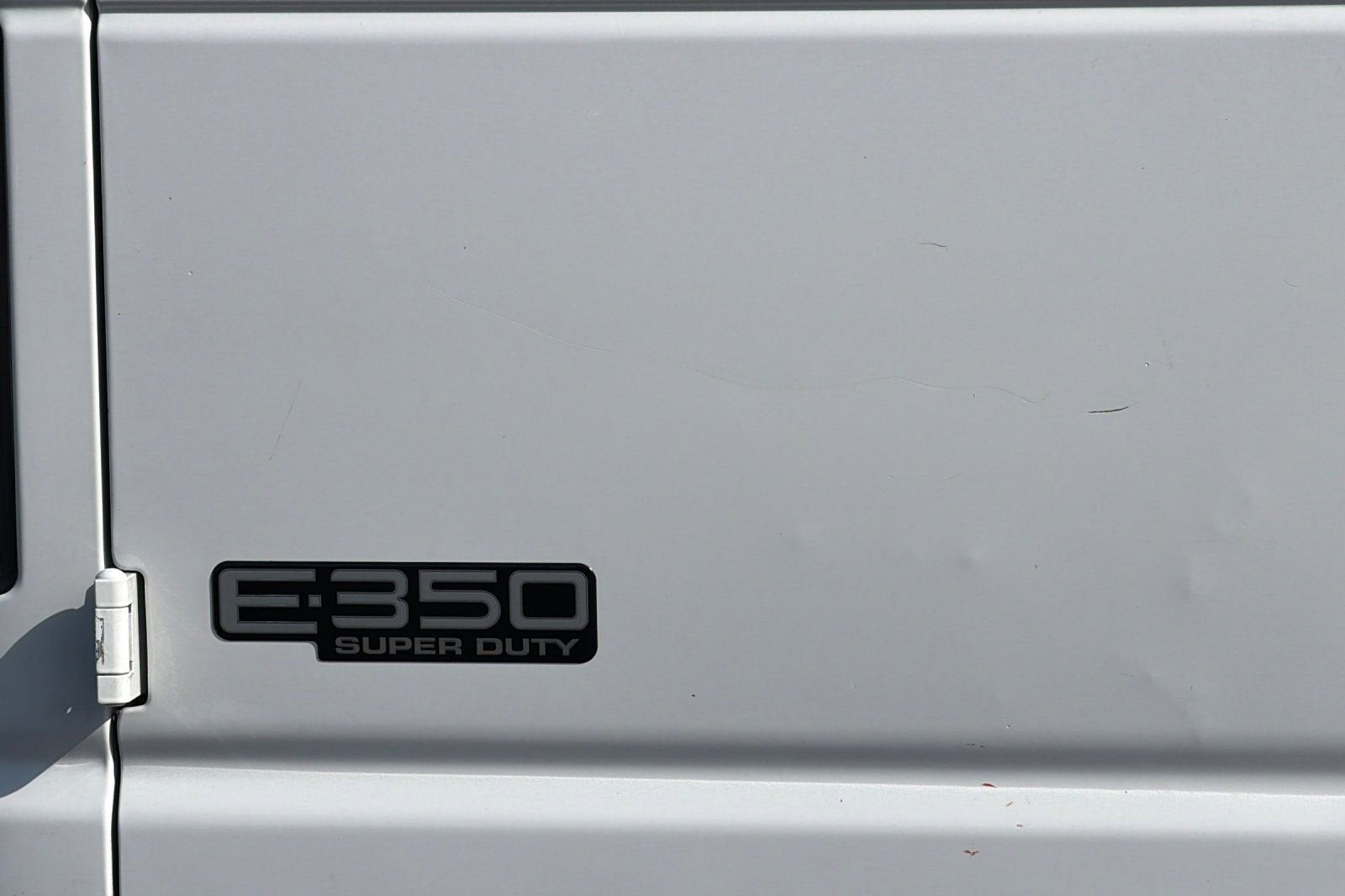 2002 Ford Econoline Cargo Van Base
