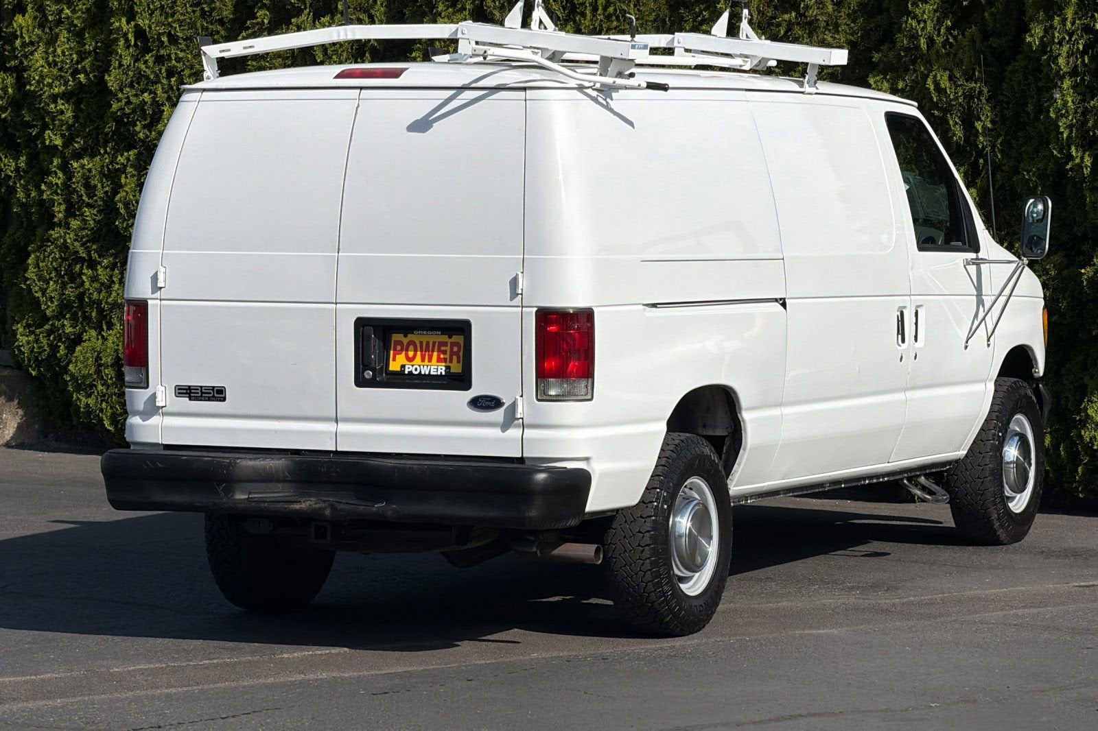 2002 Ford Econoline Cargo Van Base