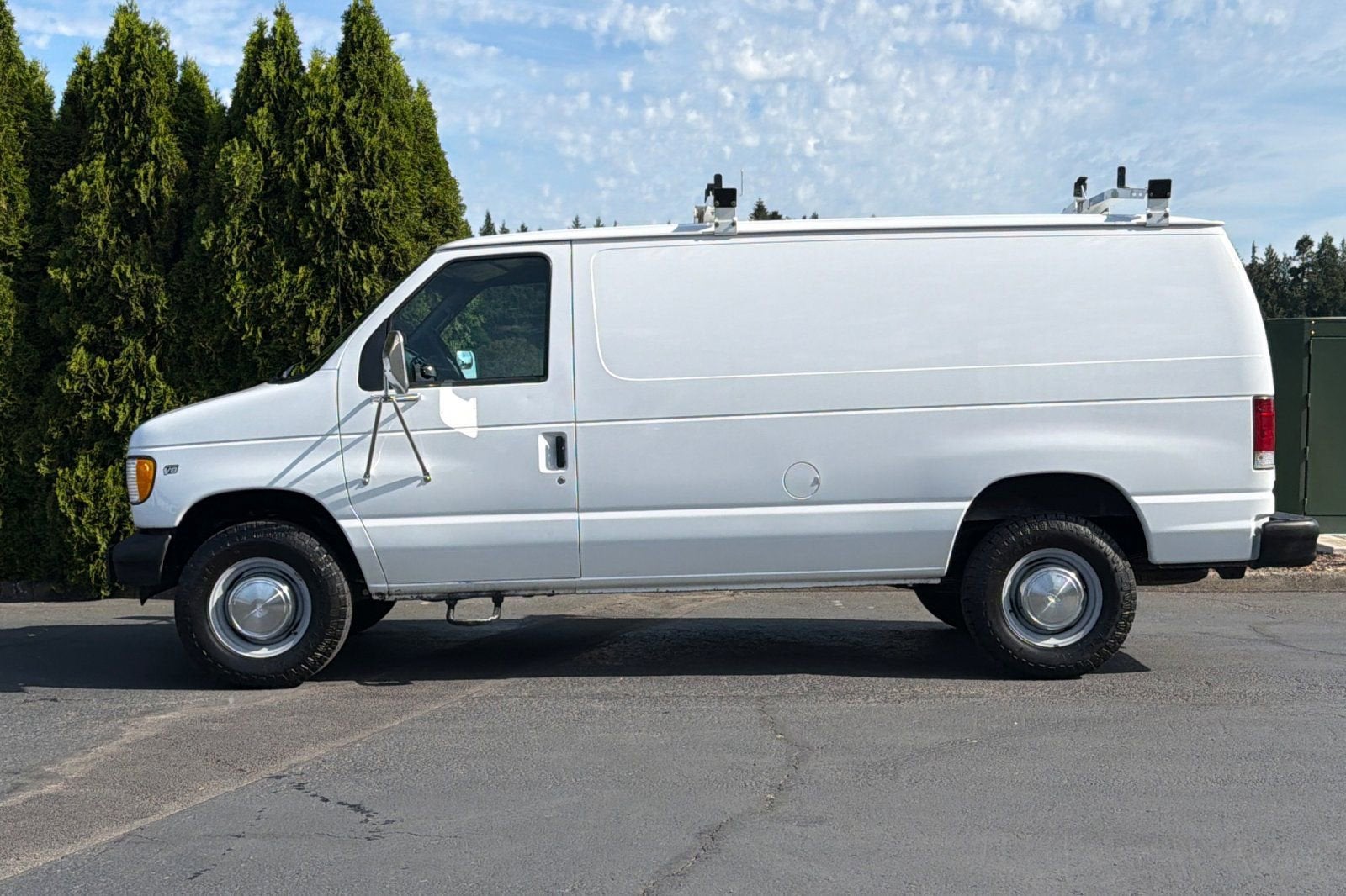 2002 Ford Econoline Cargo Van Base