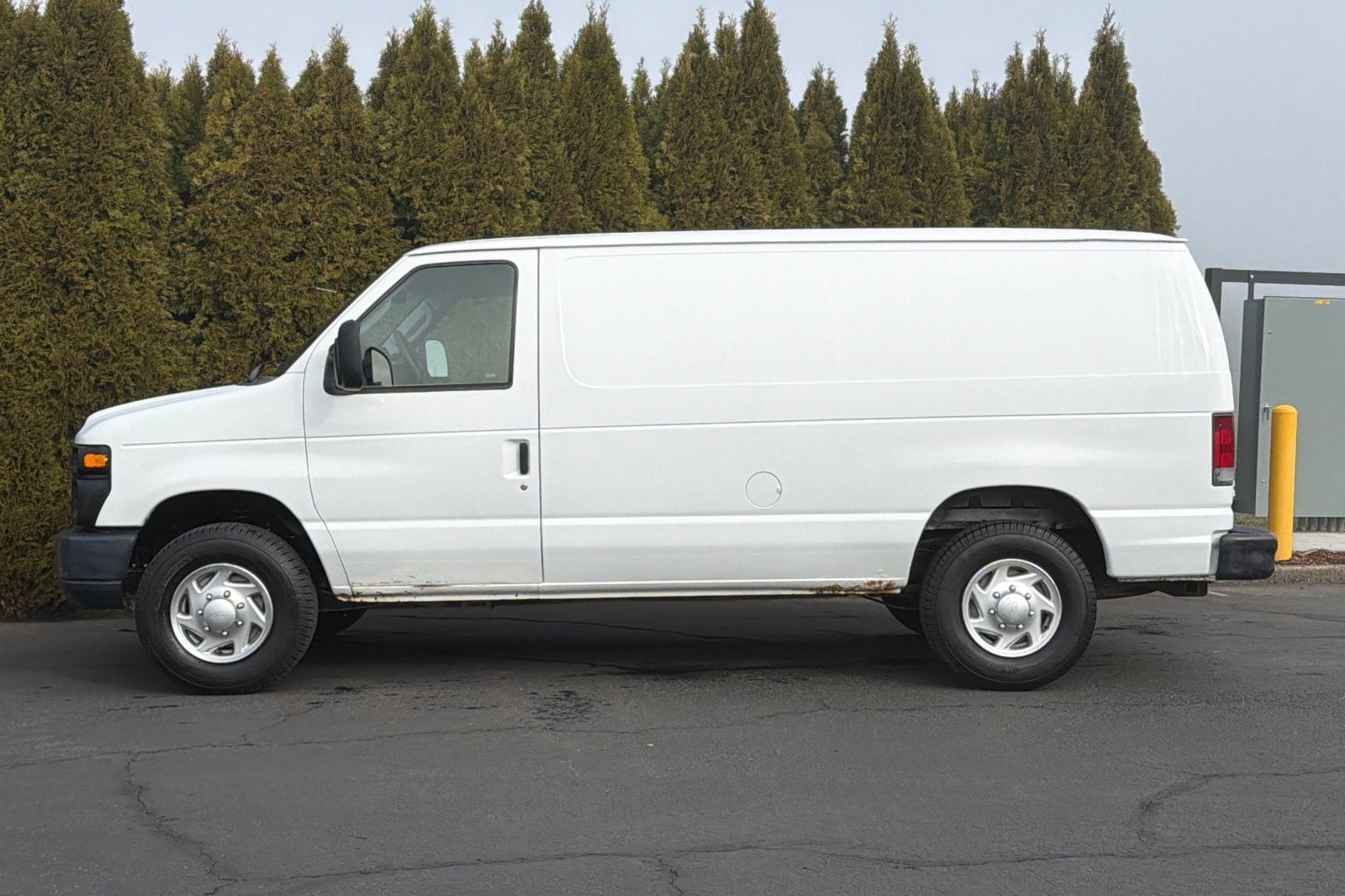 2013 Ford Econoline Cargo Van Commercial