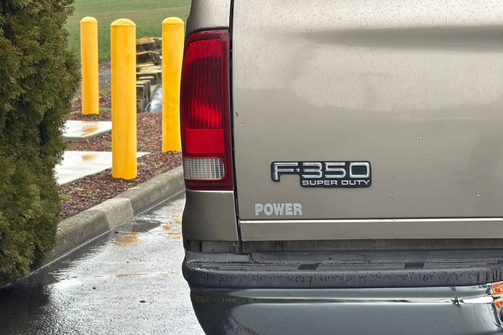 2002 Ford Super Duty F-350 SRW XL