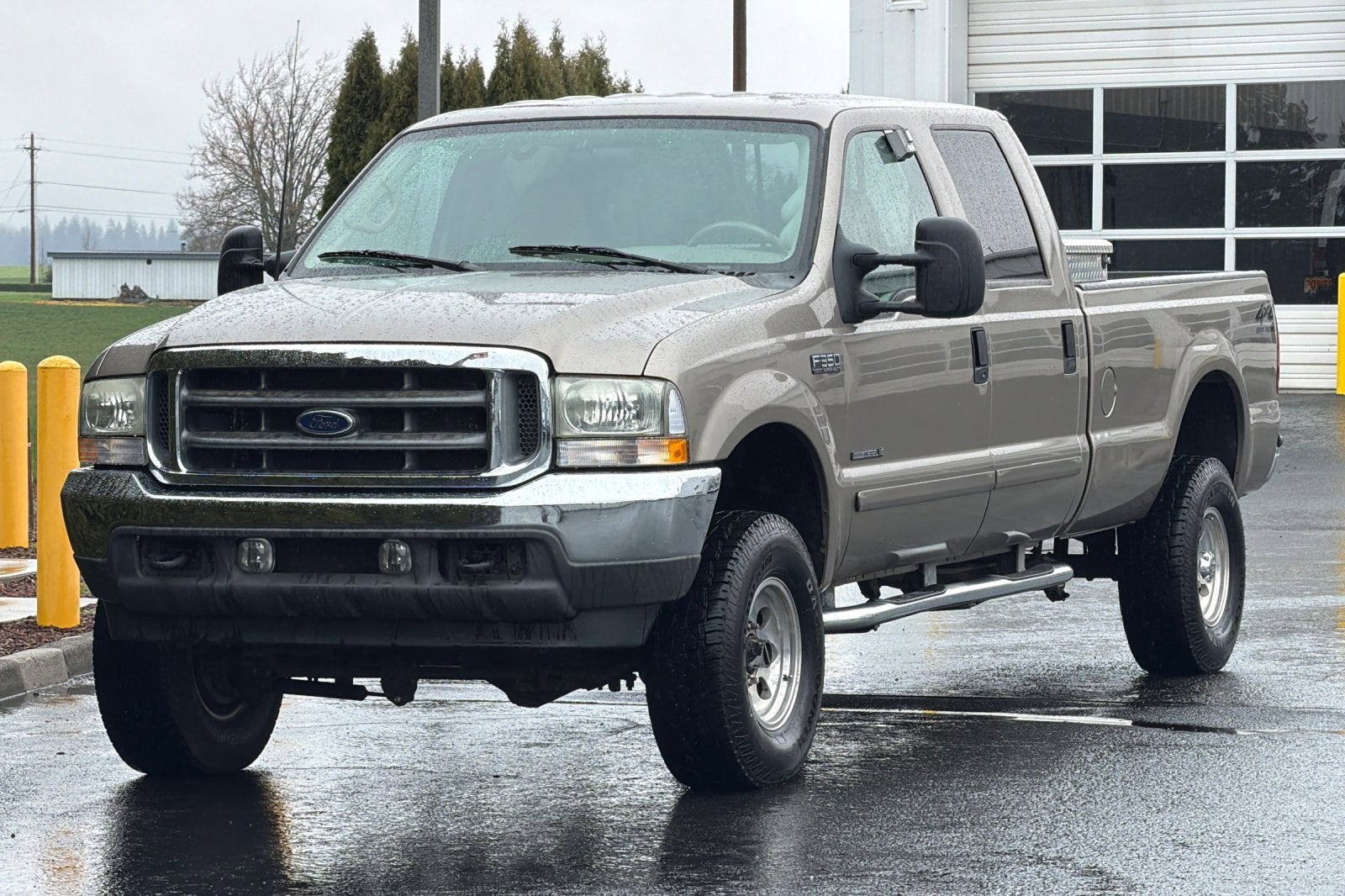 2002 Ford Super Duty F-350 SRW XL