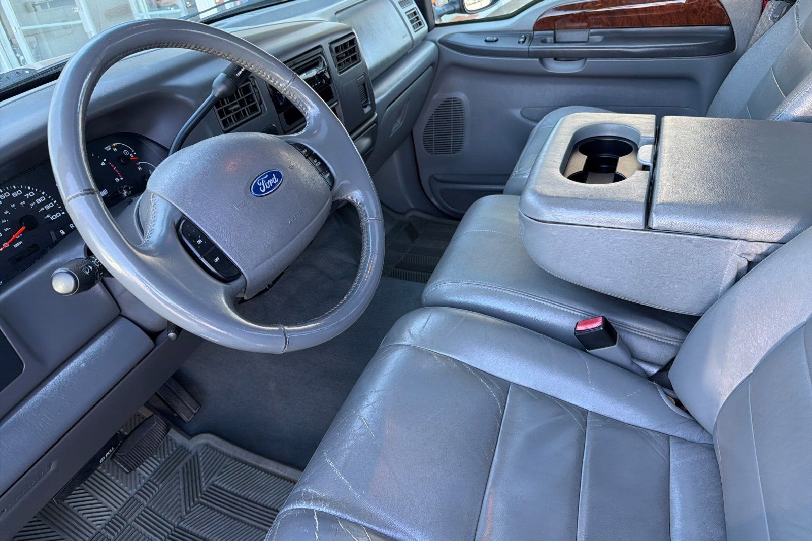 2003 Ford Super Duty F-350 SRW XL