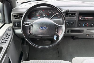 2004 Ford Super Duty F-350 SRW XL