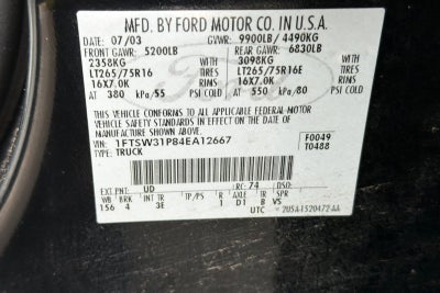 2004 Ford Super Duty F-350 SRW XL