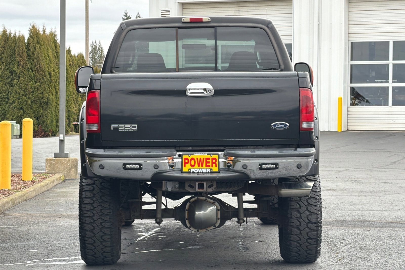 2004 Ford Super Duty F-350 SRW XL
