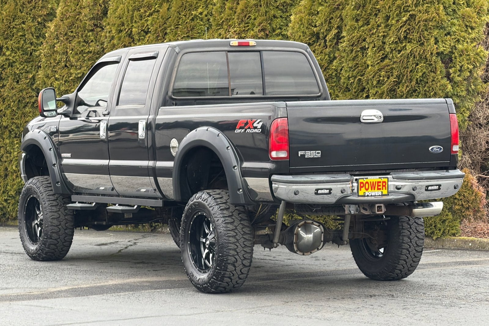 2004 Ford Super Duty F-350 SRW XL