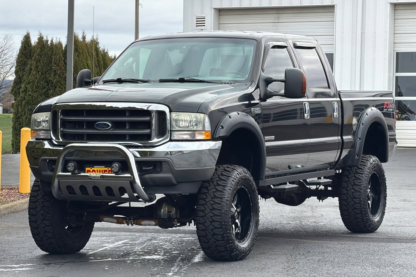 2004 Ford Super Duty F-350 SRW XL