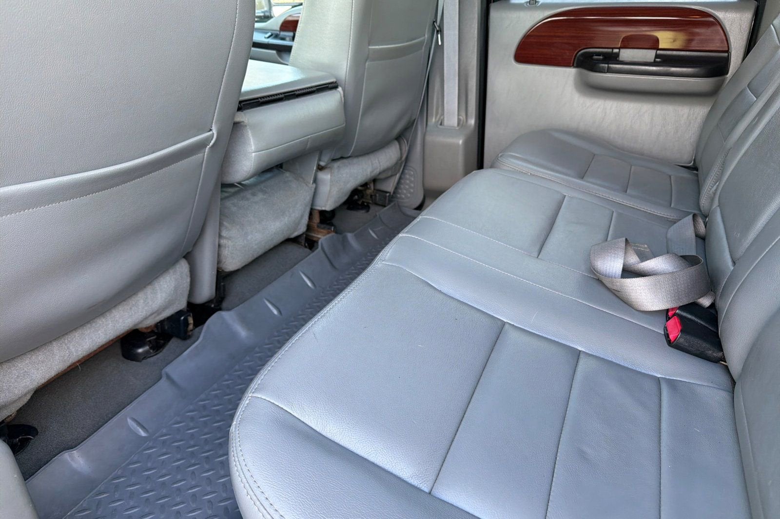 2005 Ford Super Duty F-350 SRW XL