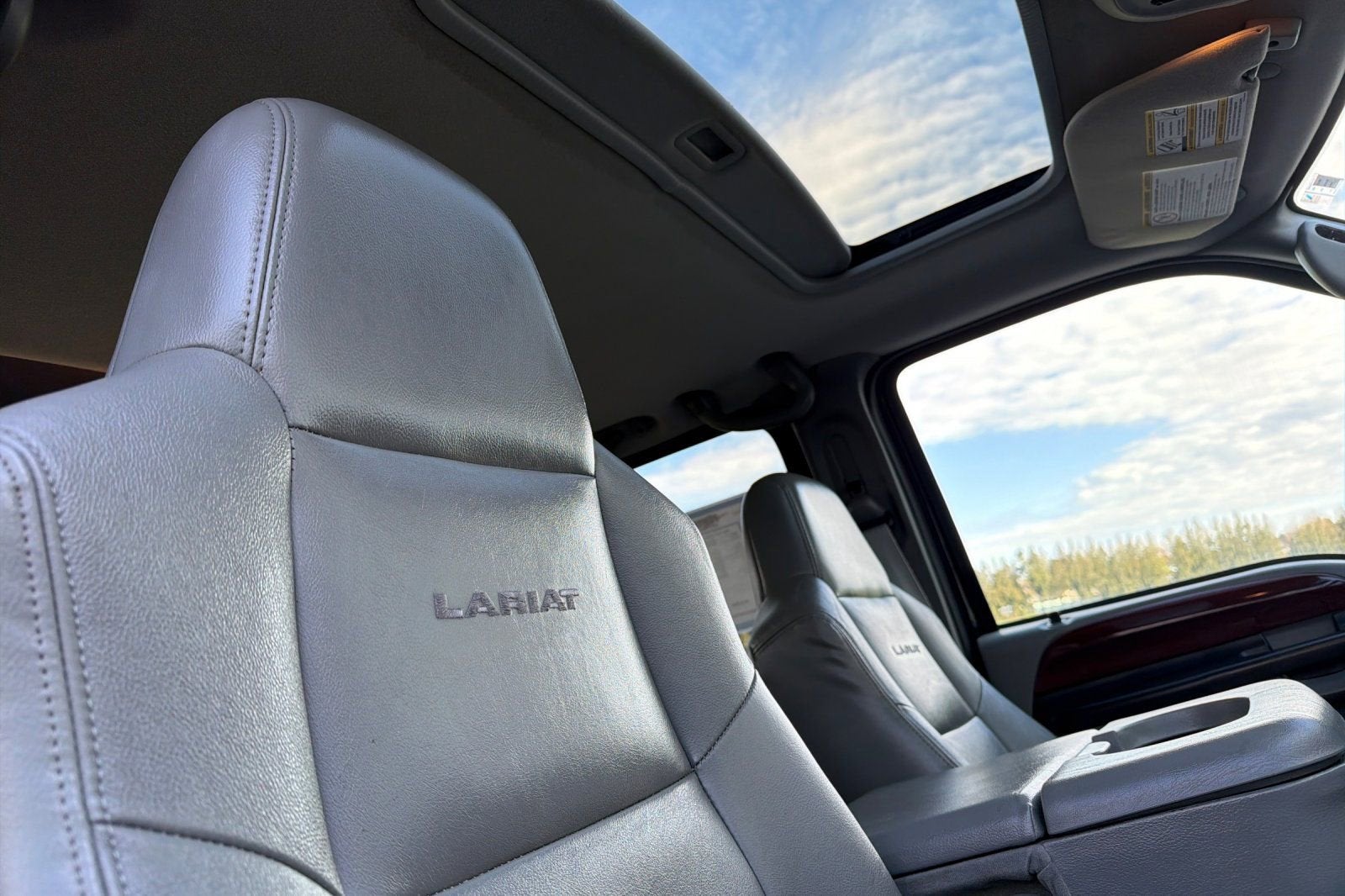 2005 Ford Super Duty F-350 SRW XL