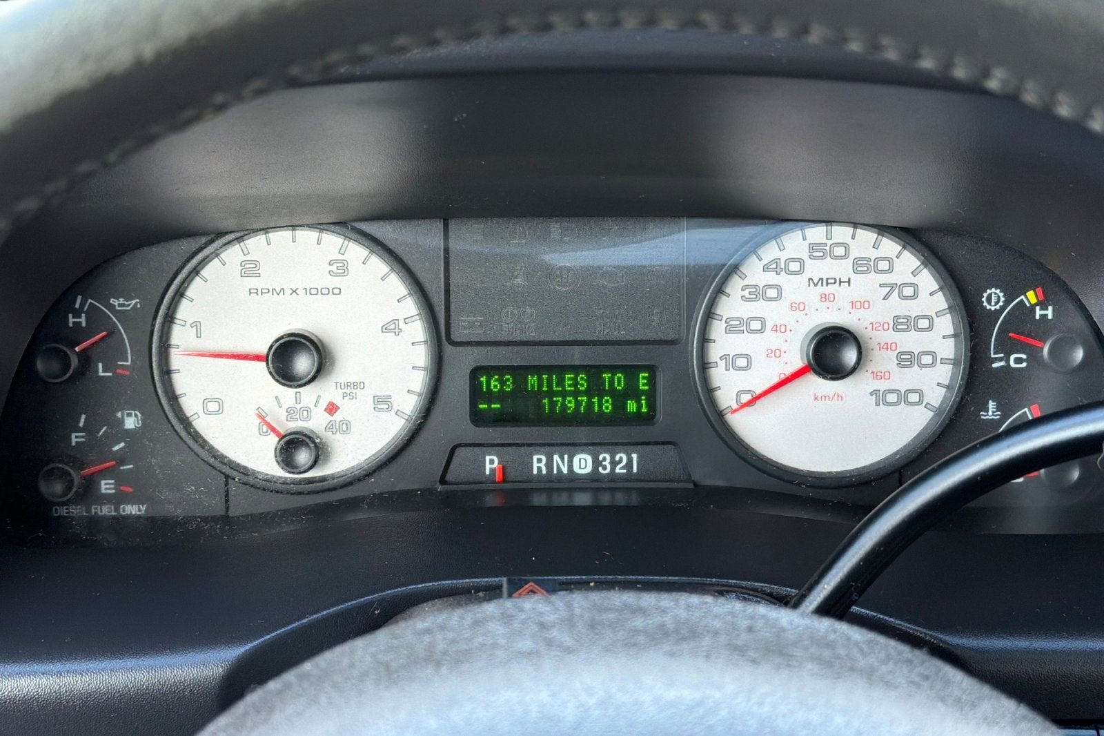 2005 Ford Super Duty F-350 SRW XL