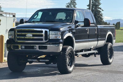 2005 Ford Super Duty F-350 SRW XL