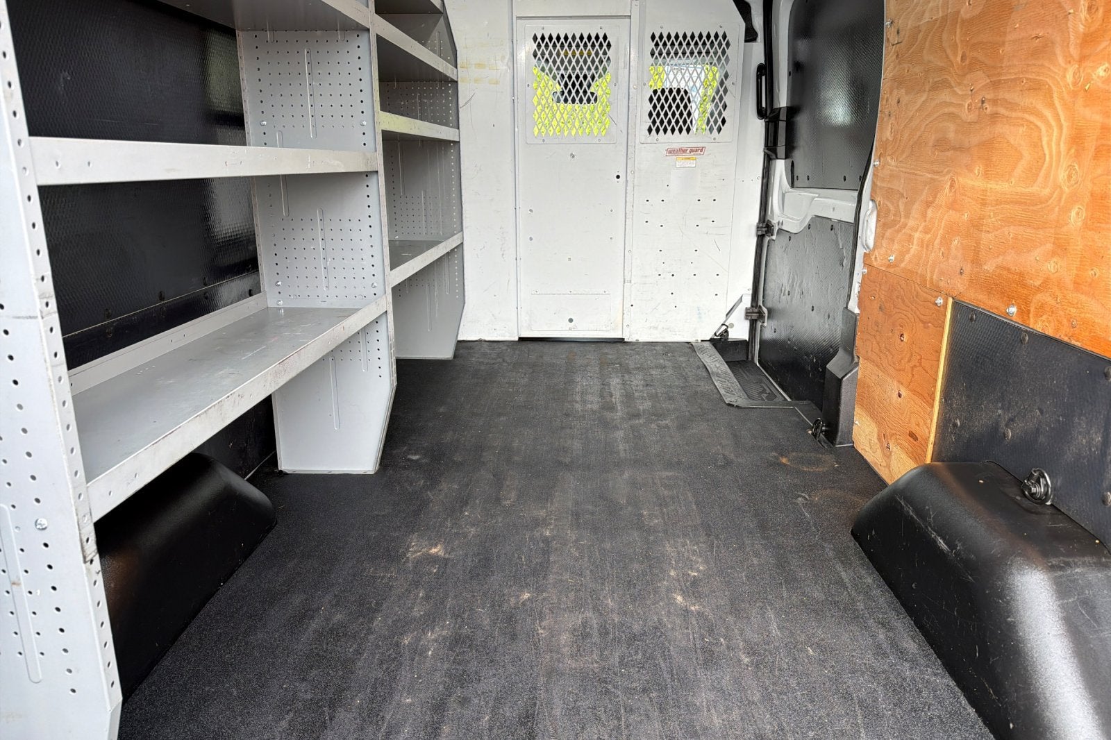 2018 Ford Transit Van T-250 148 MD RF S