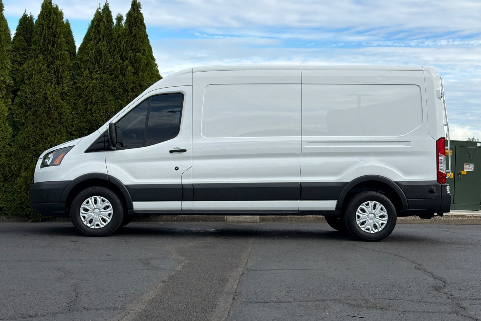 2018 Ford Transit Van T-250 148 MD RF S