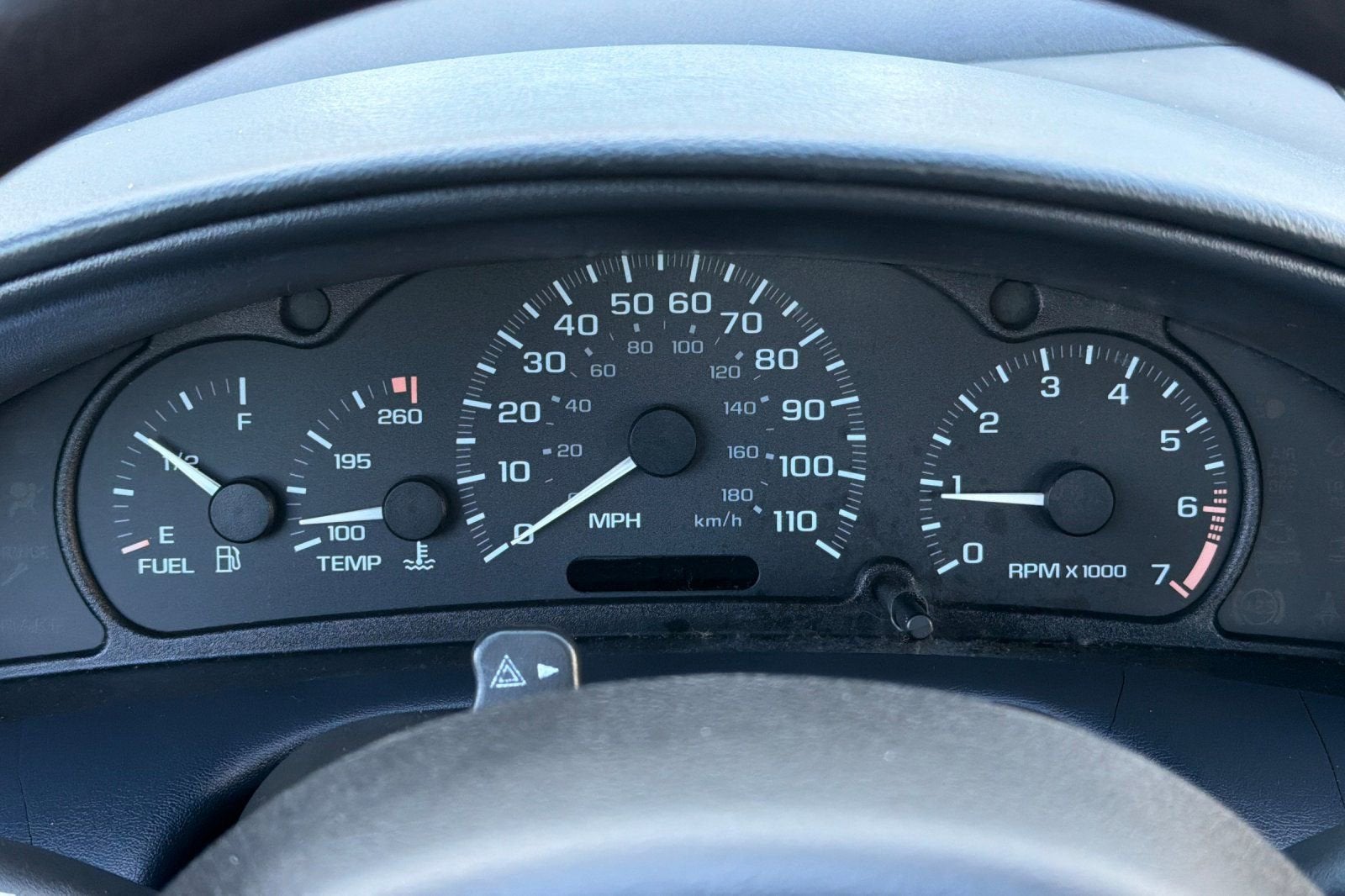2004 Chevrolet Cavalier Base