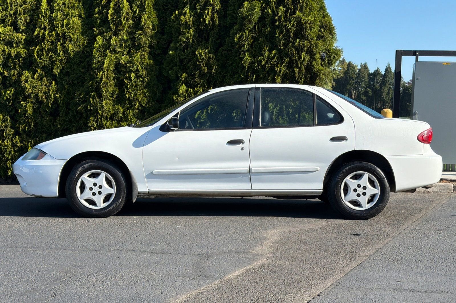 2004 Chevrolet Cavalier Base