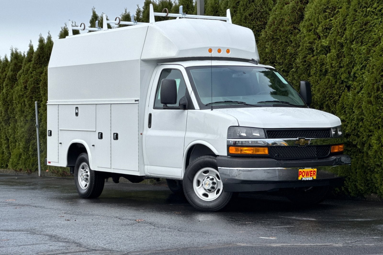 2025 Chevrolet Express Cutaway 3500 1WT