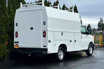 2025 Chevrolet Express Cutaway 3500 1WT