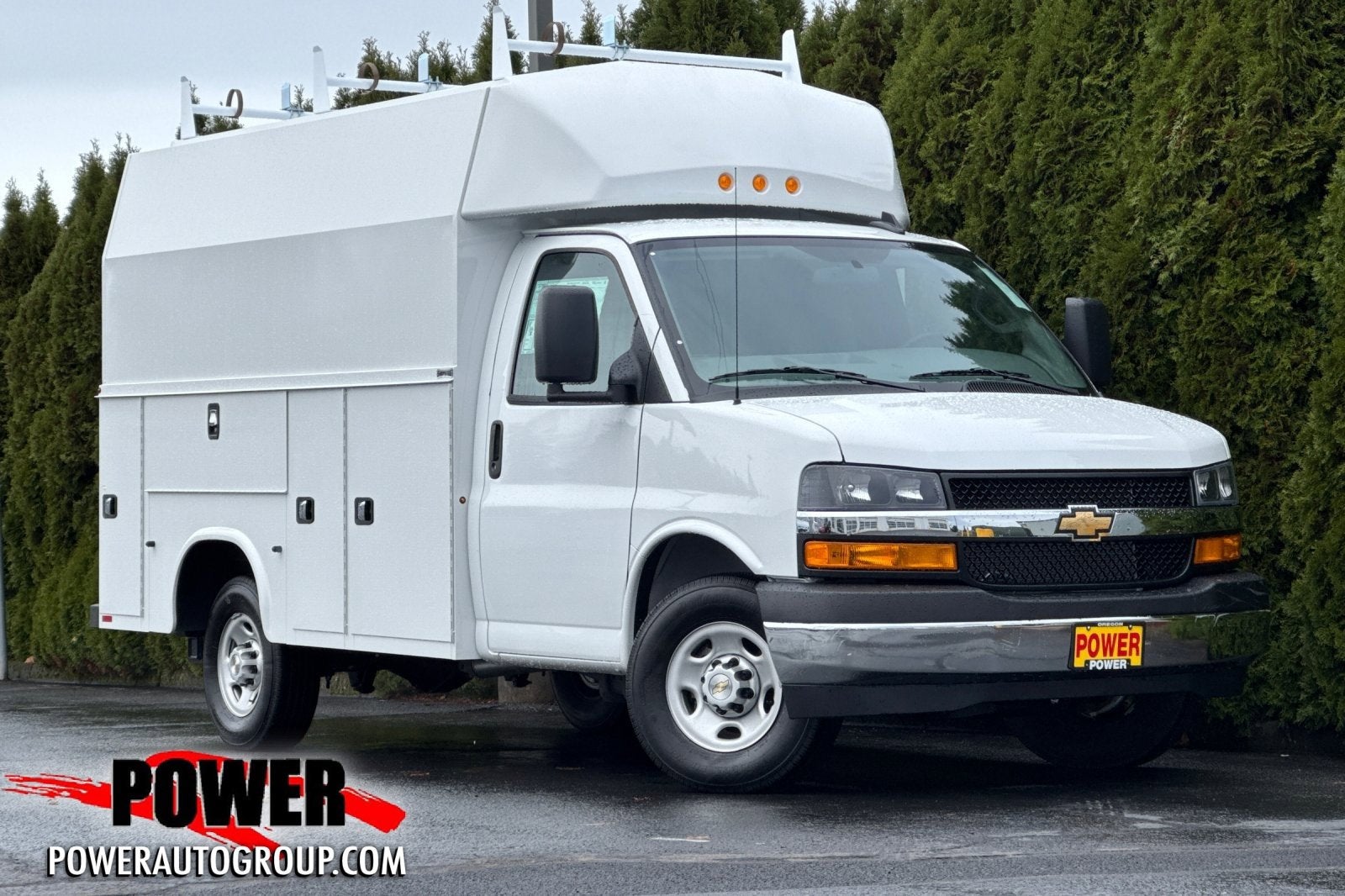 2025 Chevrolet Express Cutaway 3500 1WT