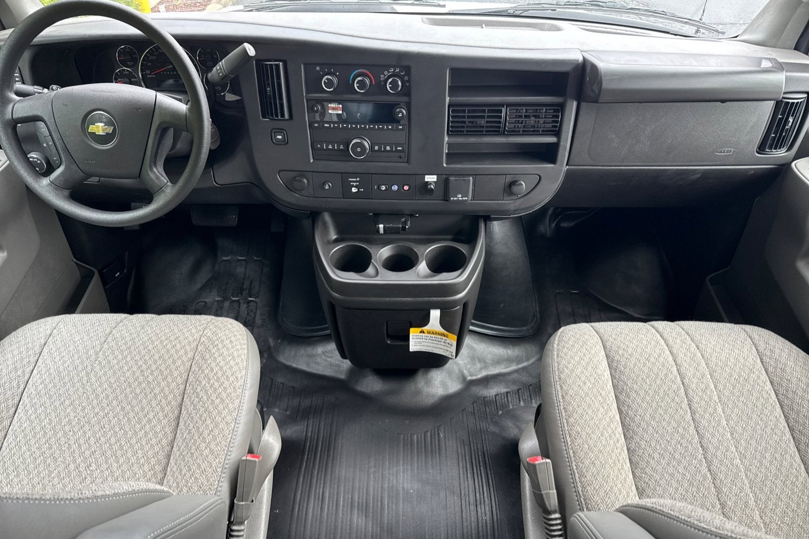 2025 Chevrolet Express Cutaway 3500 1WT