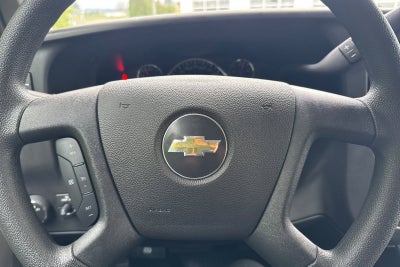 2025 Chevrolet Express Cutaway 3500 1WT