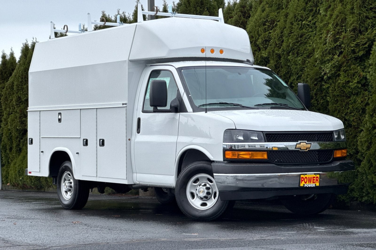 2025 Chevrolet Express Cutaway 3500 1WT