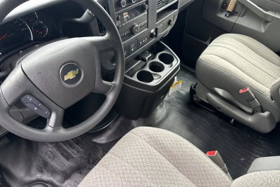 2025 Chevrolet Express Cutaway 3500 1WT