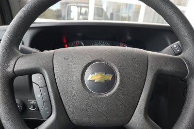 2025 Chevrolet Express Cutaway 3500 1WT