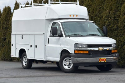 2025 Chevrolet Express Cutaway 3500 1WT