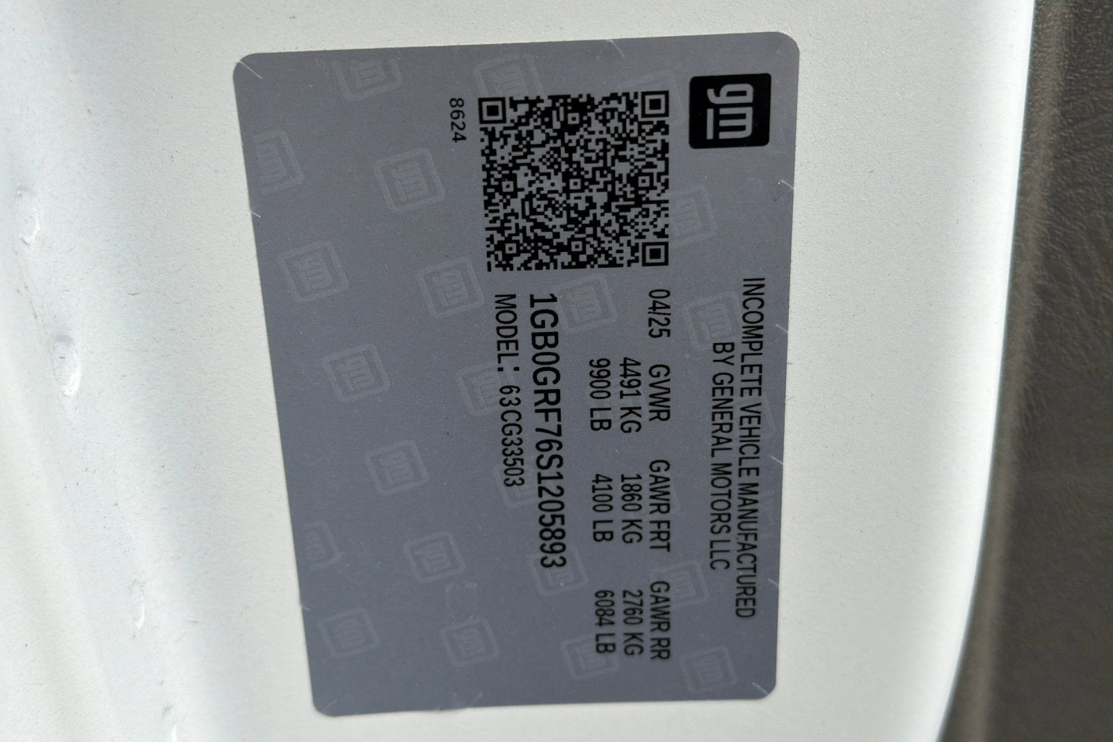 2025 Chevrolet Express Cutaway 3500 1WT