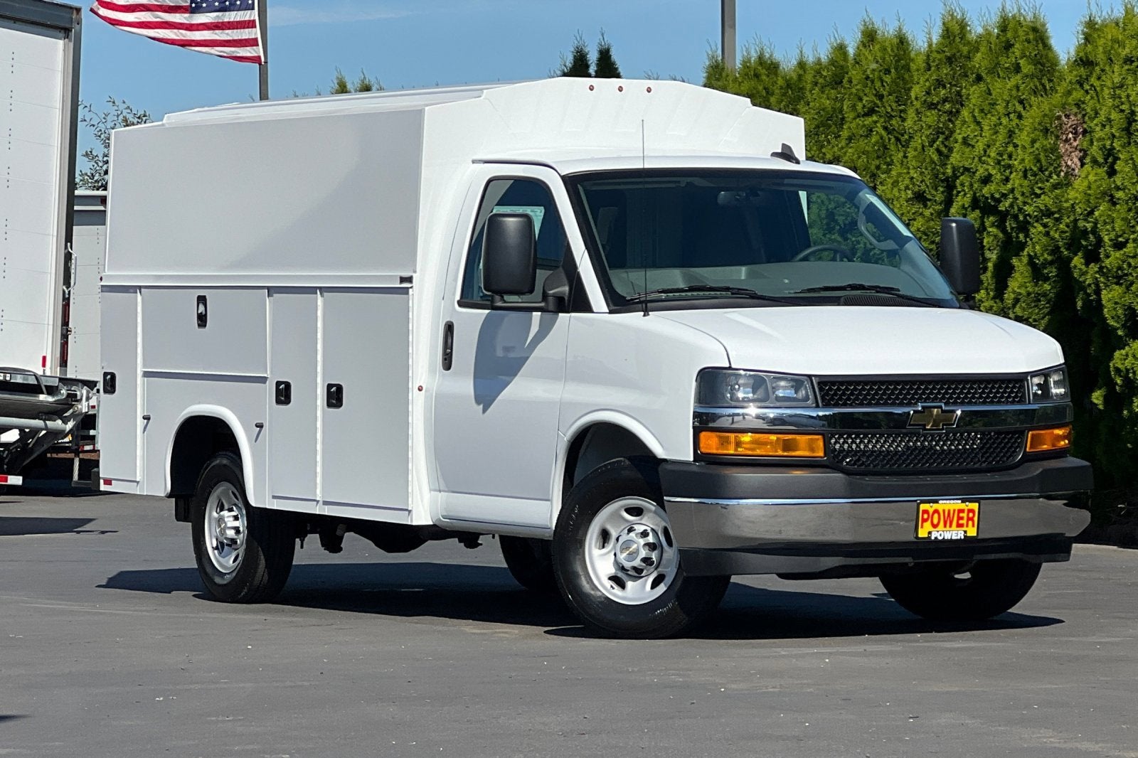 2025 Chevrolet Express Cutaway 3500 1WT
