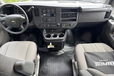 2025 Chevrolet Express Cutaway 3500 1WT