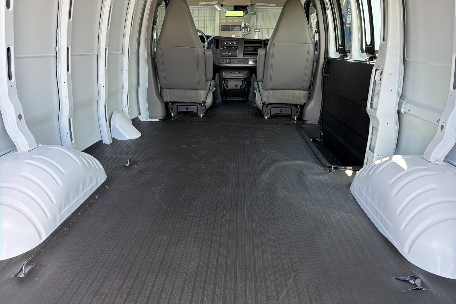 2026 Chevrolet Express Cargo 1WT