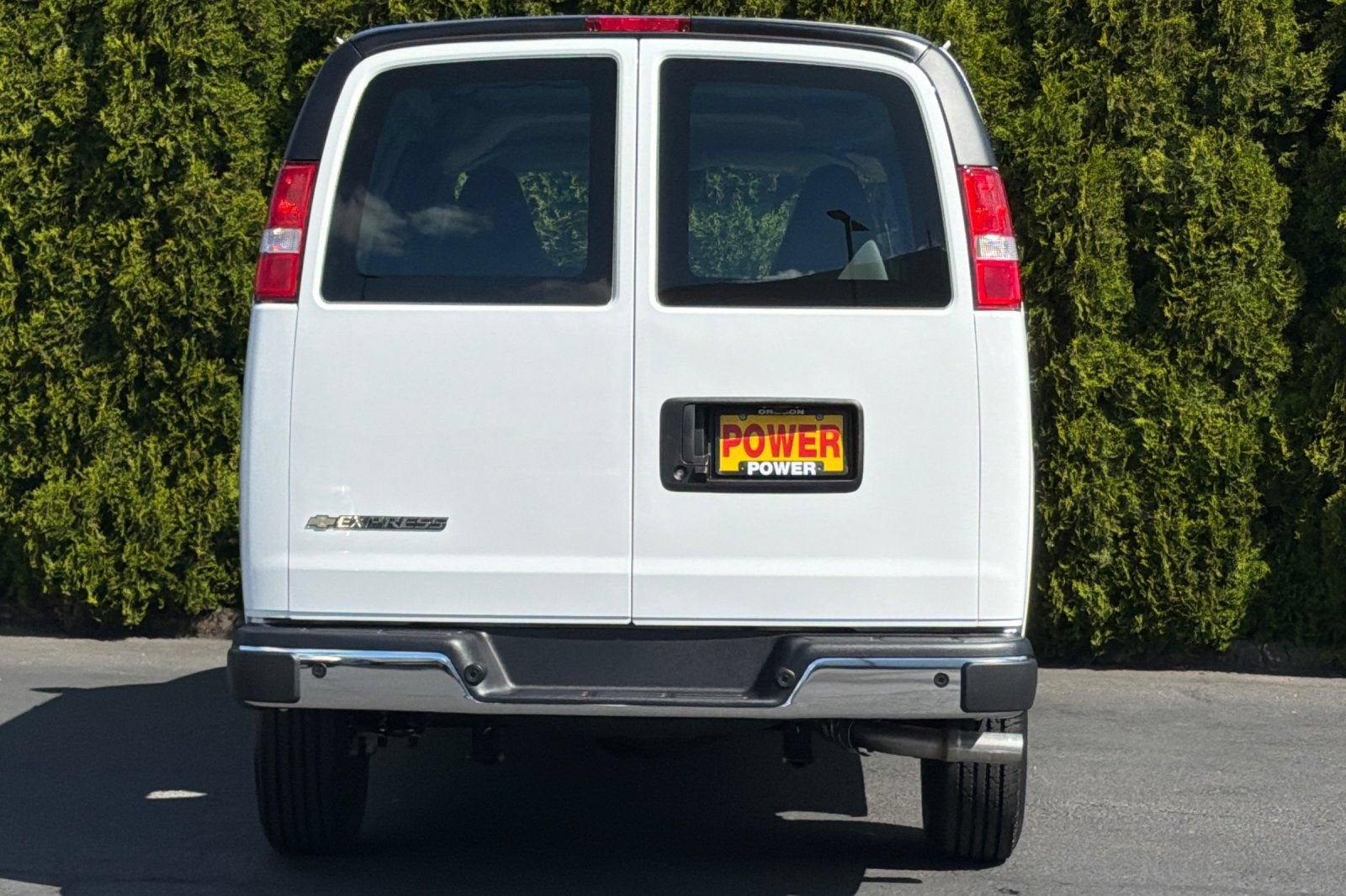 2026 Chevrolet Express Cargo 1WT