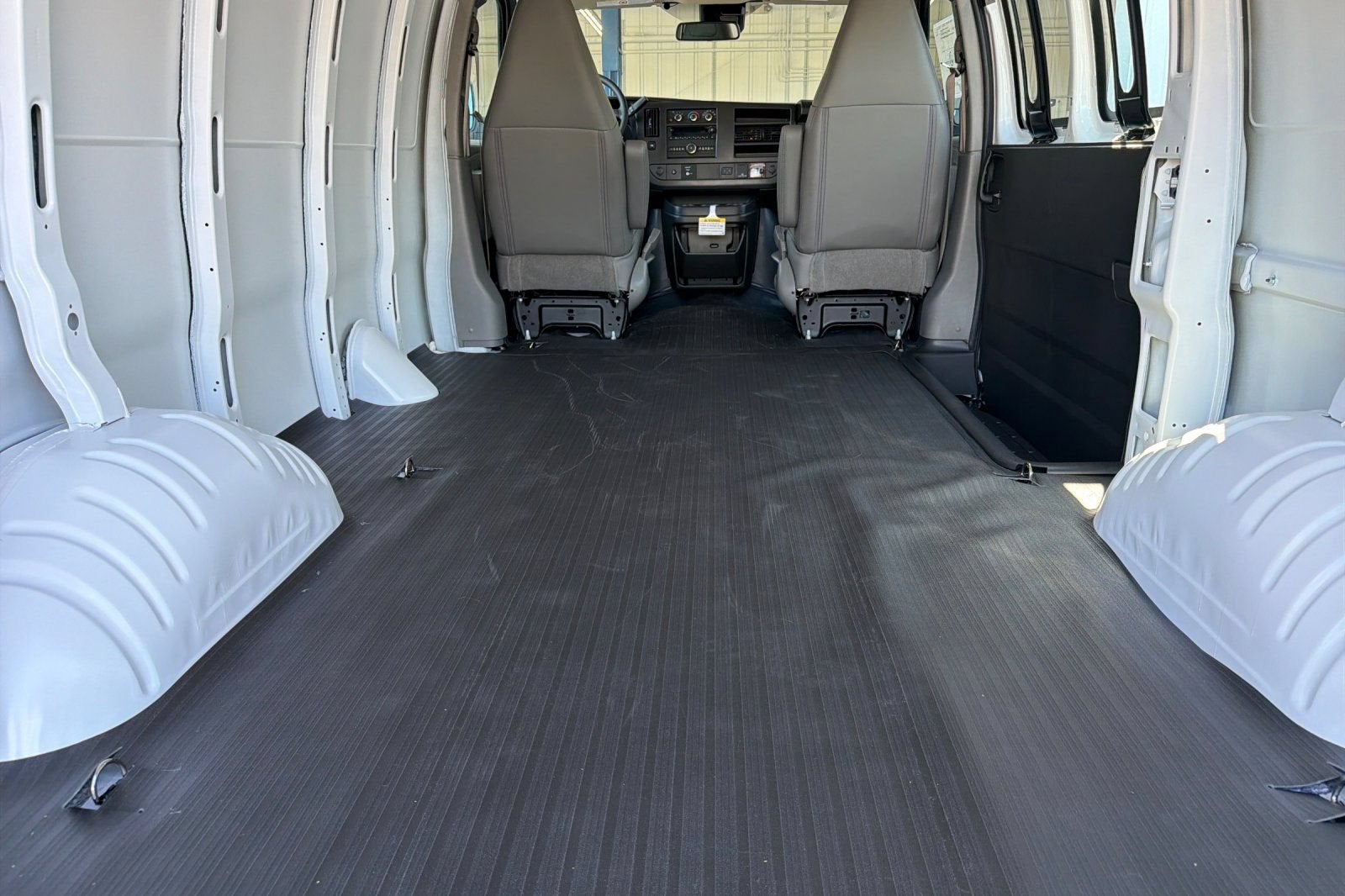 2026 Chevrolet Express Cargo 1WT