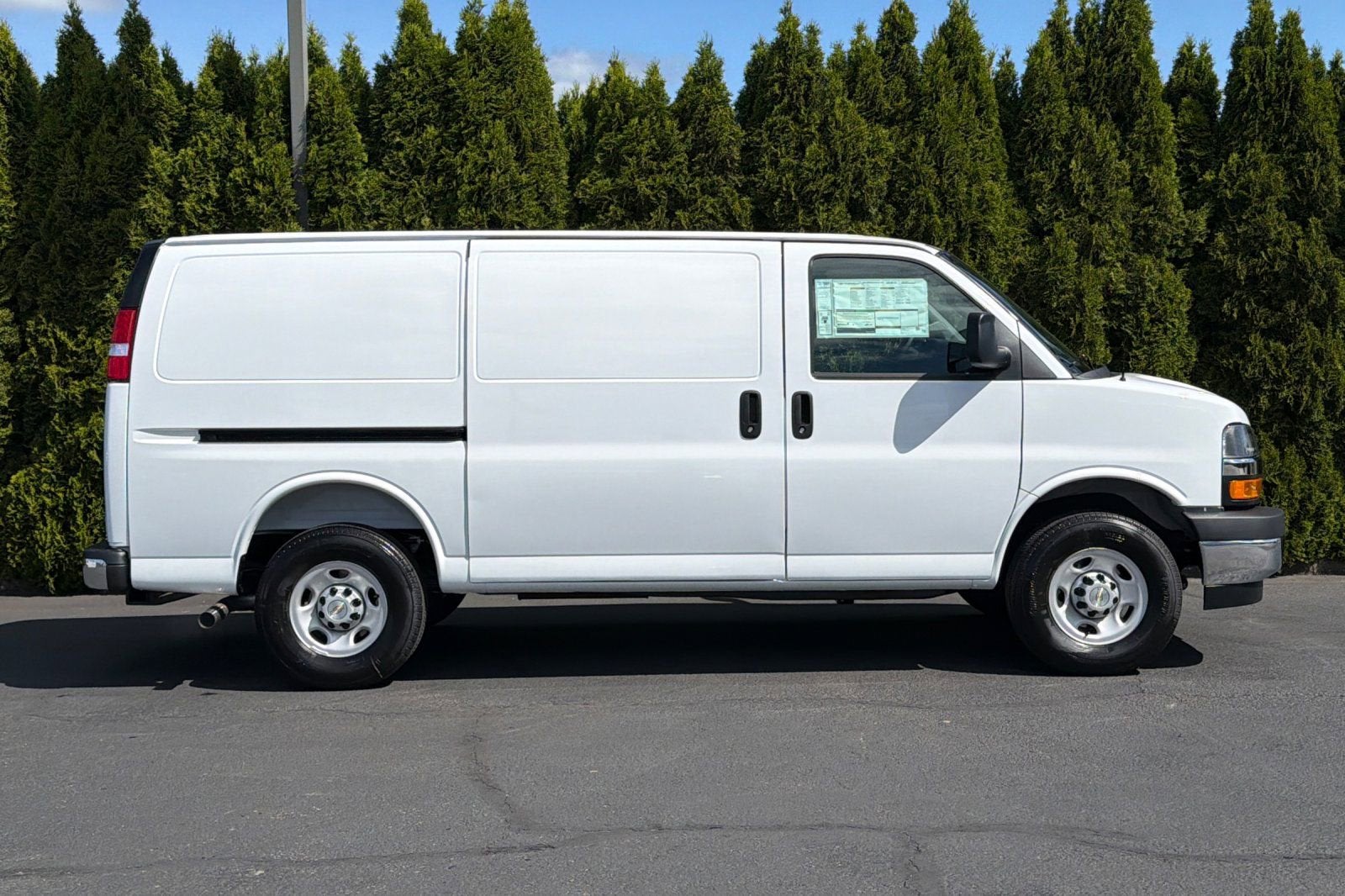 2026 Chevrolet Express Cargo WT