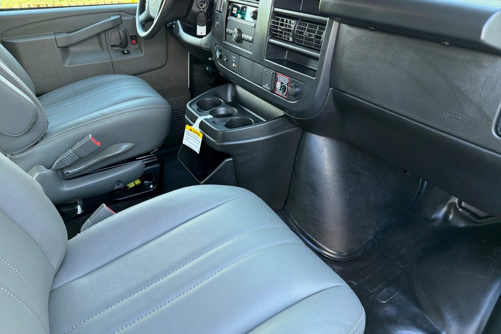 2026 Chevrolet Express Cargo 1WT