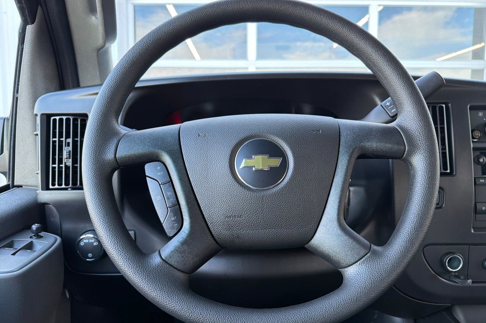 2026 Chevrolet Express Cargo 1WT